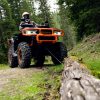 GOES TERROX 1000 PRO HIGHLANDTekniska specifikationer LxBxH (mm) 2460x1288x1440/1453 (PRO) Tändsystem ECU Markfrigång (mm) 300 / 312 (PRO) Transmission CVT Hjulbas (mm) 1480 2WD/4WD 2WD/4WD/4WD lock Tjänstevikt (kg)* 486 Servostyrning Ja Max lastvikt (kg)* 300 Bromsar fram/bak Hydraulisk skivbroms Tankvolym (L) 26 Hjulupphängning Dubbel A-arm/pendel Motortyp V-twin, 4-takt Stötdämpare Olja (Std) / Gas (PRO) Cylindervolym 963cc Däck fram/bak DXB-D(”) 27(28)X9.00-14/27(28)X11.00-14 Kylsystem Vätskekyld Fälgar Aluminium / Bead-lock (PRO) Max vridmoment (nm/rpm) 85/5500 Instrumentering 8” MMI Maxeffekt (kw/hk) 63kw/86hk Färg Nebula Black, Granite Ridge Diff lock bak Nej (Std) / Ja (PRO) Registreringsform Terräng, Traktor B Bränslesystem EFI - Bild 8