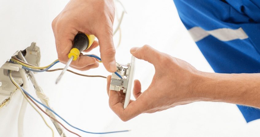 hire-the-best-residential-electrician-ottawa-easily