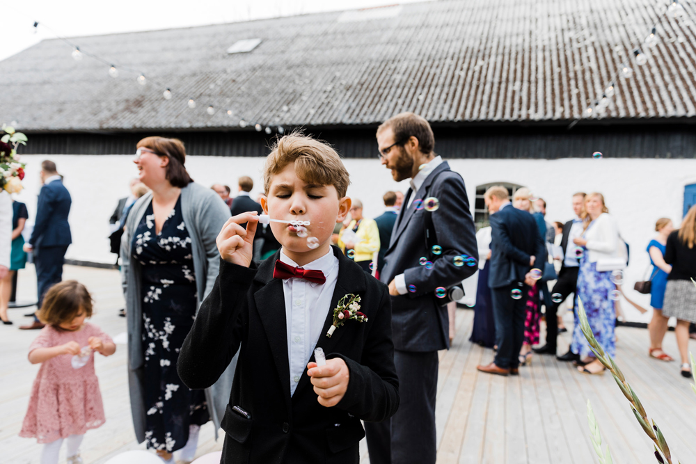 Bröllopsfotograf på Helmerslunds gård