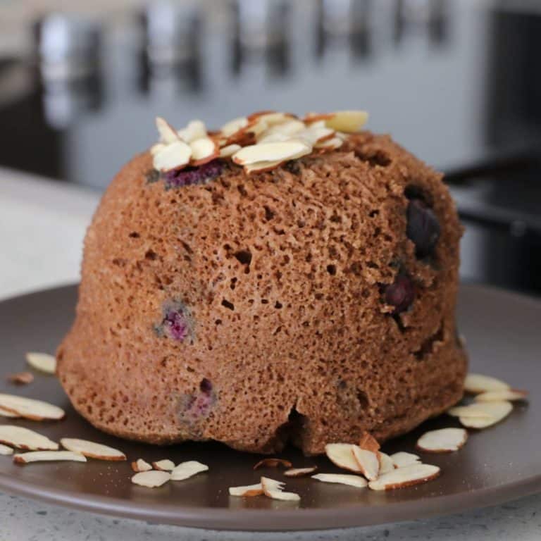 3 recettes de bowl cake protéiné a moins de 400 calories