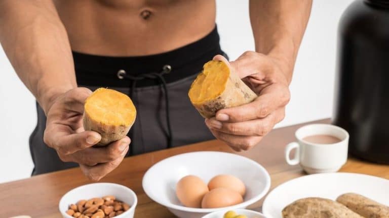 What are the benefits of sweet potatoes in bodybuilding?