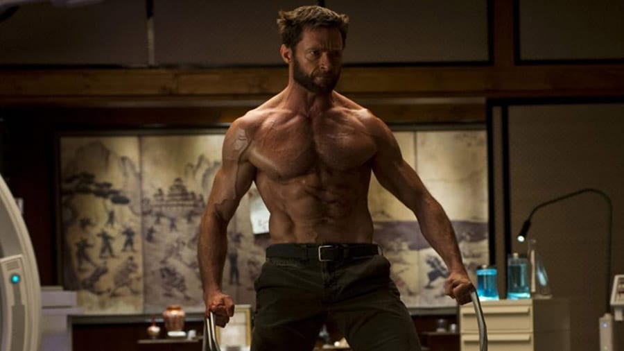 Hugh Jackman torse nu dans le rôle de Wolverine.