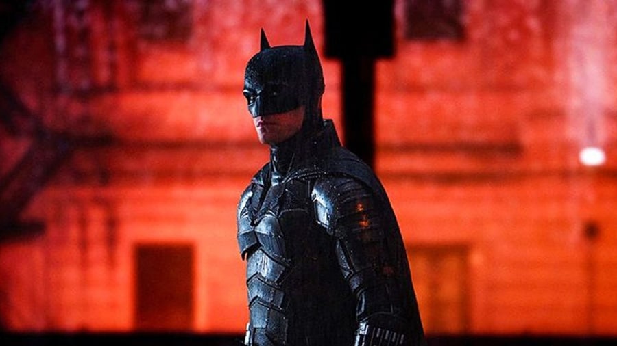 Robert Pattinson in the costume of the superhero Batman