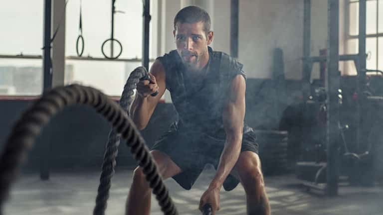 La corde ondulatoire pour se muscler et améliorer son cardio