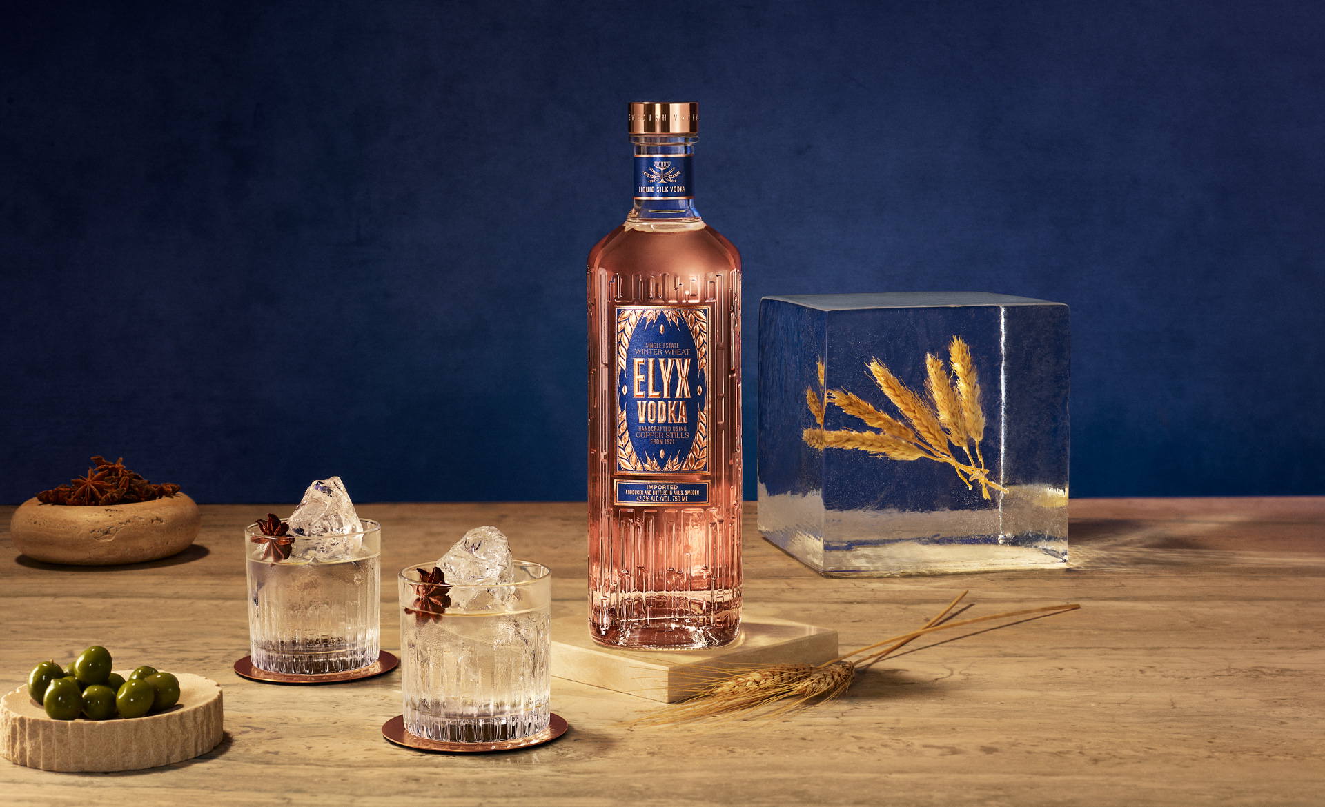 Fabio_Scali_Studio_Elyx_Brand_Identity_packaging_PS2