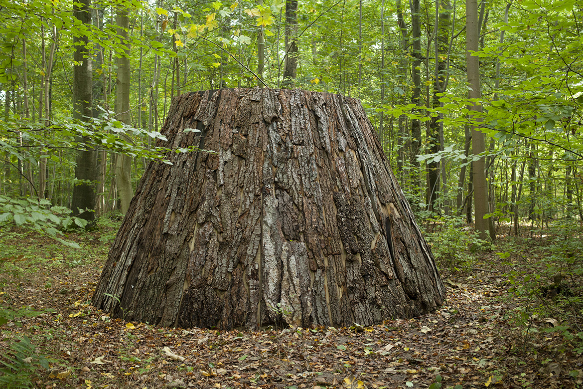 VoksskoV_barkhus_installation_marikaseidler