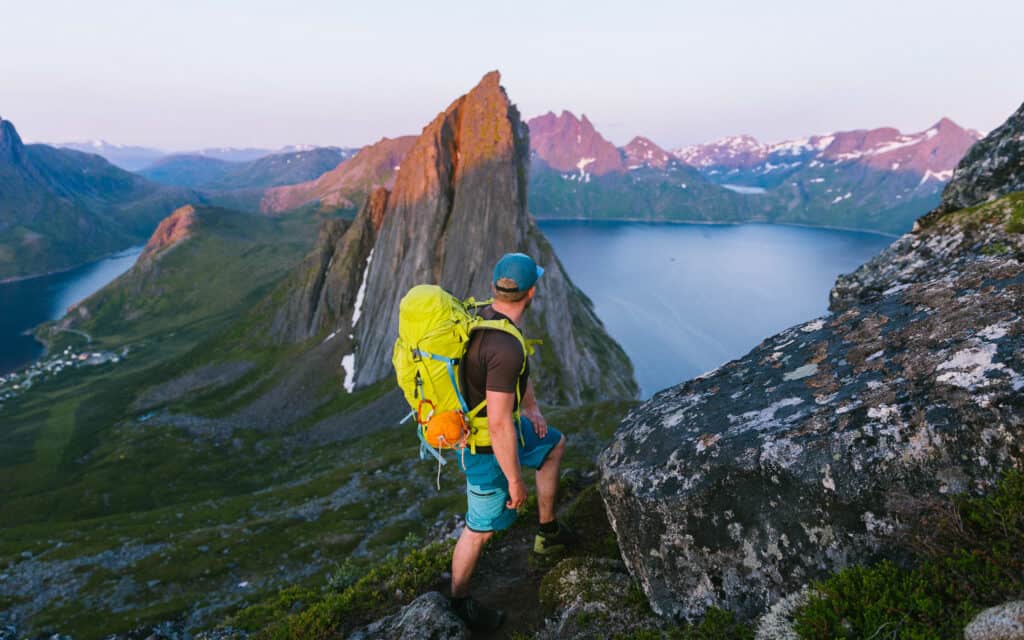 Tim Vanhoutteghem senja hesten segla hiking