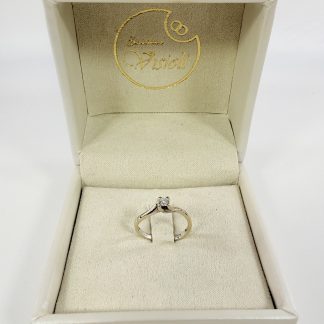 Anello in Oro con Diamante