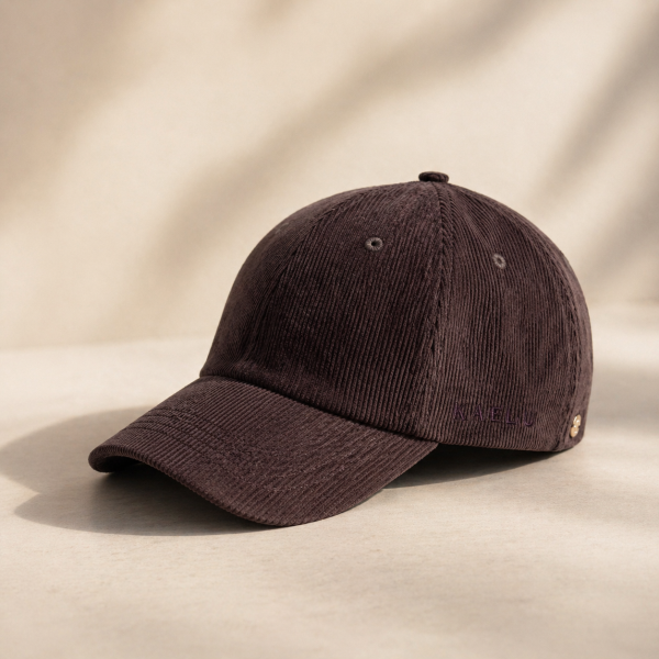 Hunter caps dark brown