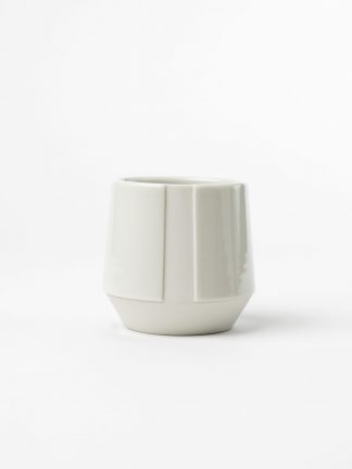 Studio TOIMII TILT porcelain tableware coffee mug minimalist design koffie mok handmade Utrecht