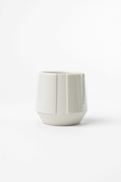 Studio TOIMII TILT porcelain tableware coffee mug minimalist design koffie mok handmade Utrecht