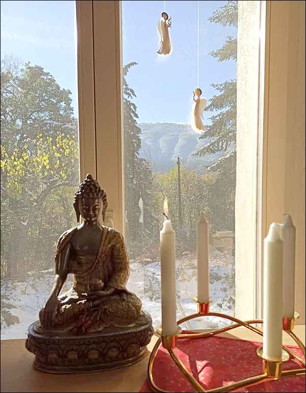 Buddha surrounded by Angels