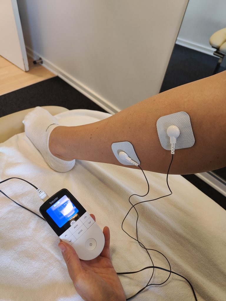 ELEKTRISK STIMULATION AF MUSKLER TENS EMS