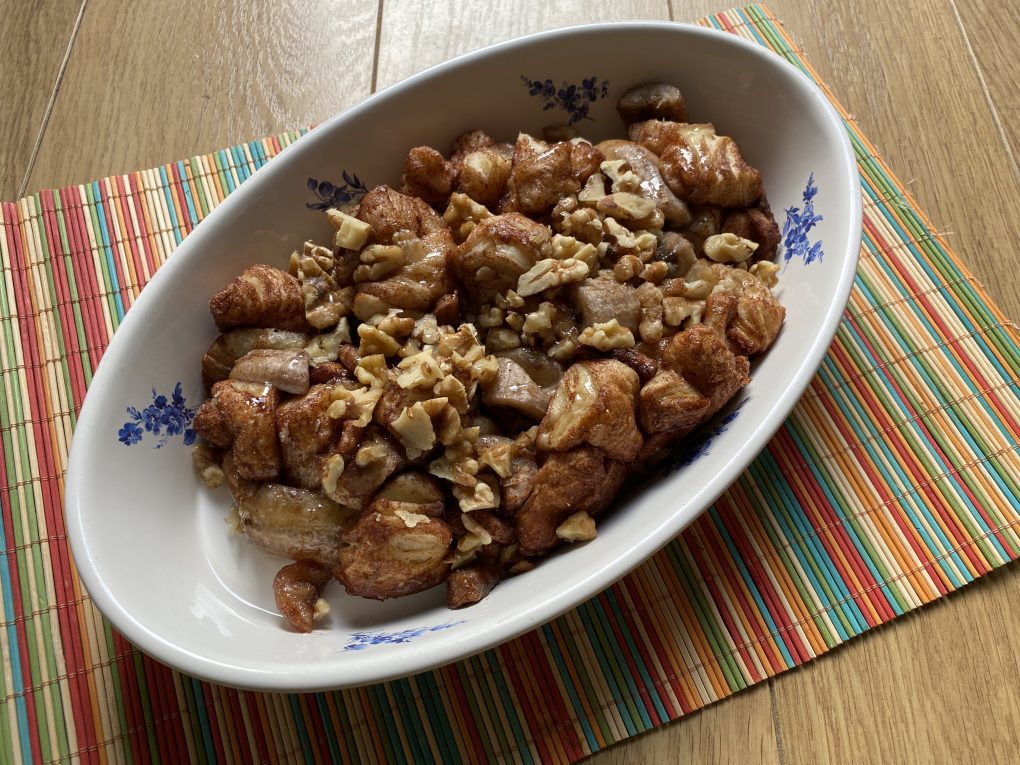 cinnamon roll monkey bread