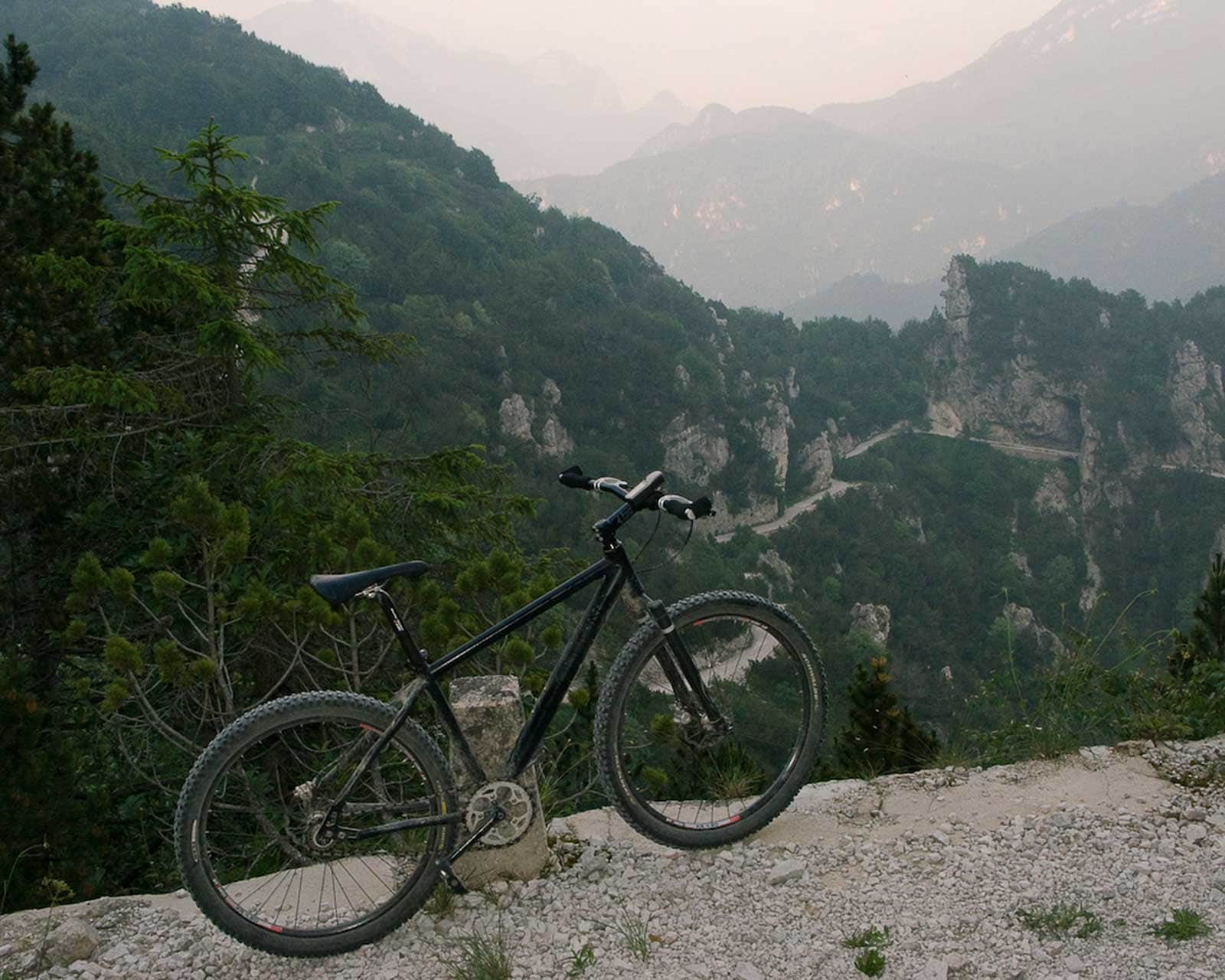 Solo über die Alpen mit Singlespeed: Tremalzo Pass