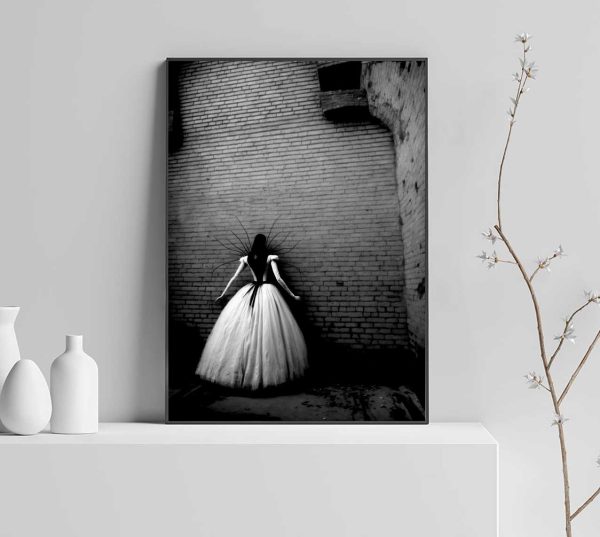 cartel de terror de mujer en vestido de novia
