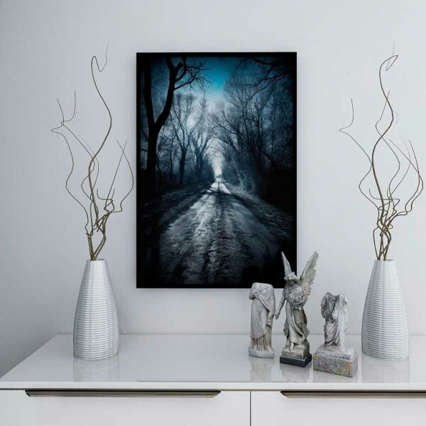 tableau noir avec image de forêt