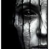 cartel de película de terror mujer con ojos negros