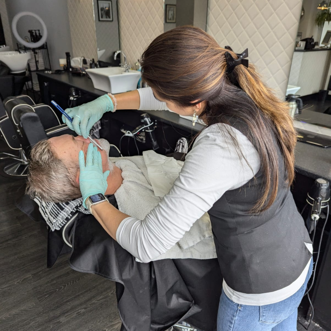 susana shaving
