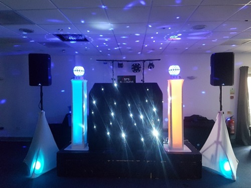Lightup plinths for disco parties in Hertfordshire
