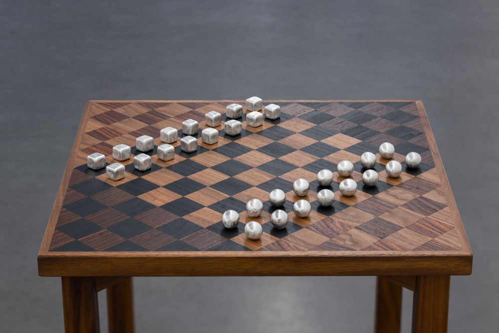 Ebba Matz, Duchamp spelade inte luffarschack, 2014, wood / intarsia, pewter, 75 x 47 x 47 cm
