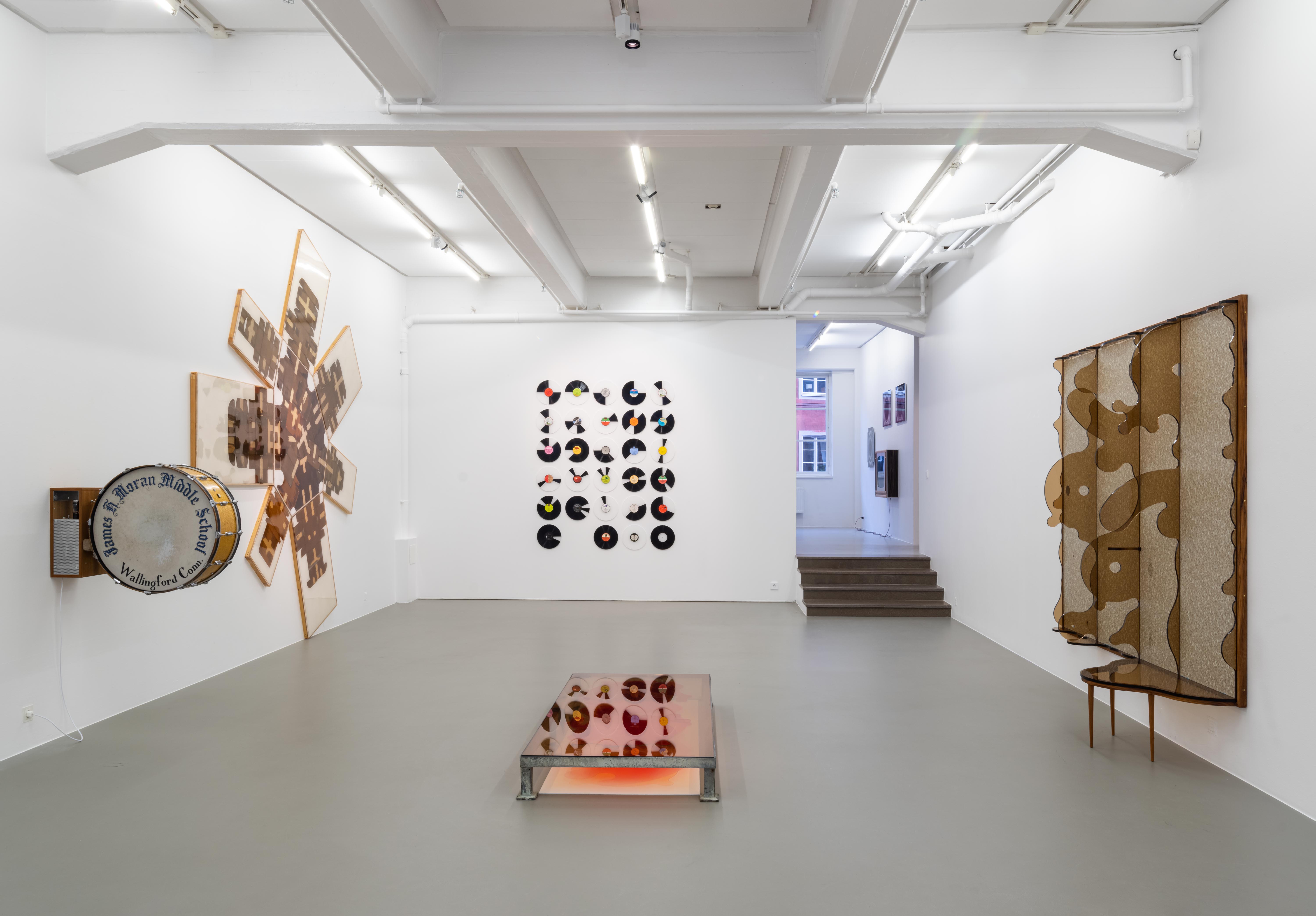 Clay Ketter, "...out of my hands.", 2019, installation view. Photo: Jean-Baptiste Béranger