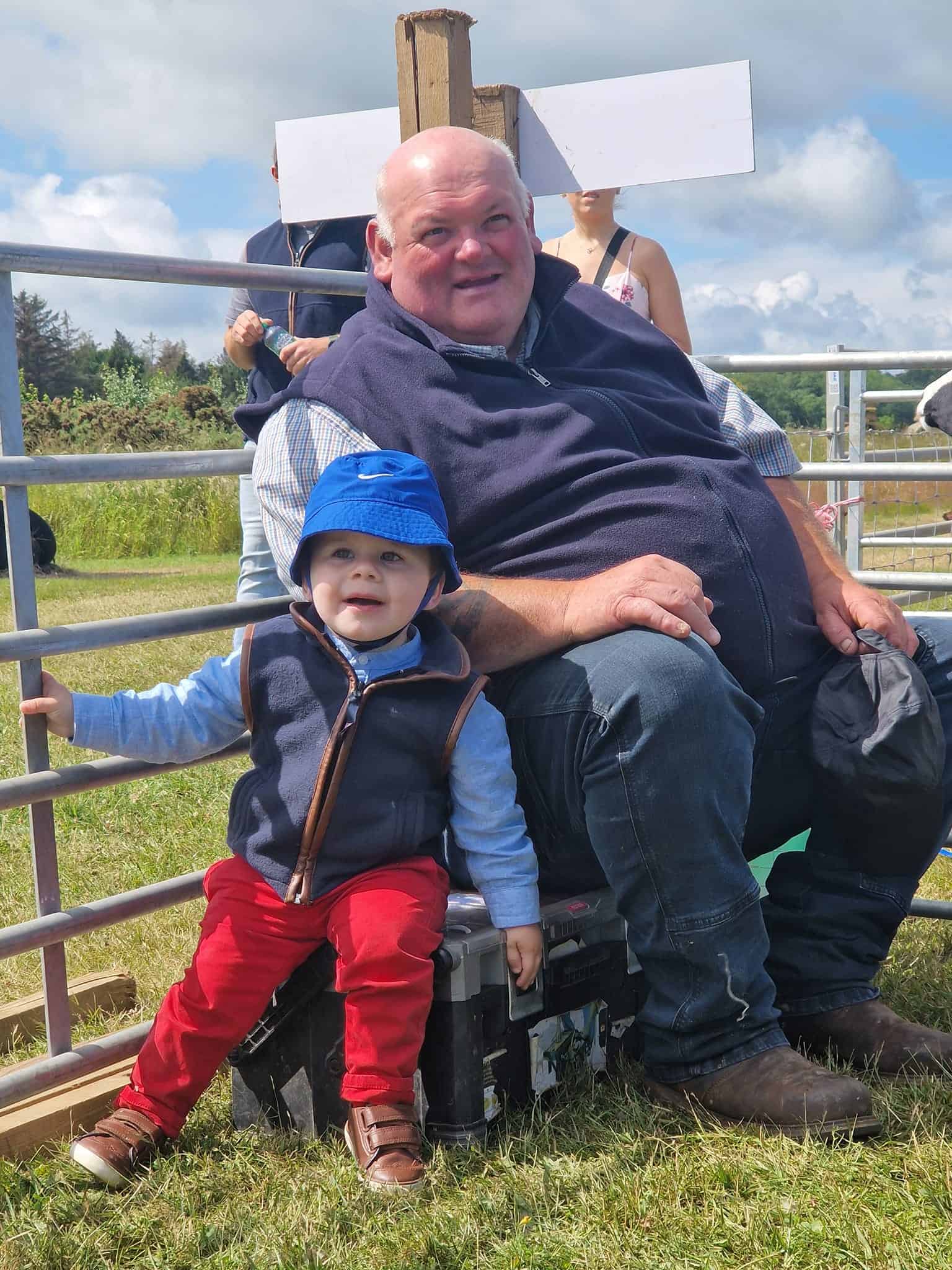 C:\Users\Clive\Downloads\Scott Dalrymple with 20 month old Gordon Connor at Haddington Show.jpg