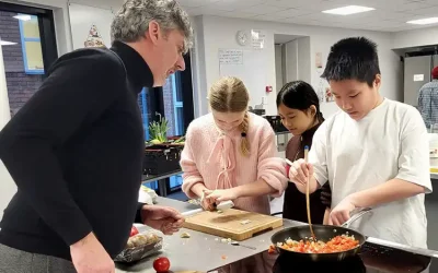 Madspild forvandlet til lækre måltider – En inspirerende dag på Skt. Knuds Skole