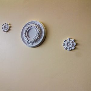 ARSTYL Ceiling Center R17