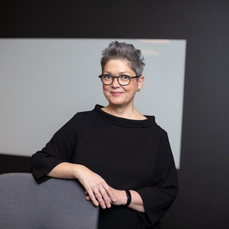 92: Fra hest og posthorn til fossilfritt og digitalt med Nina Yttervik, Konserndirektør for mennesker og bærekraft i Posten