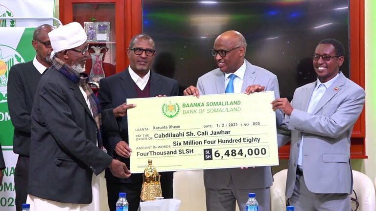 Baanka Dhexe ee Somaliland oo Baafinaya Xaqlayaasha Lacago tobanaan sanno Qasnadda ku jiray