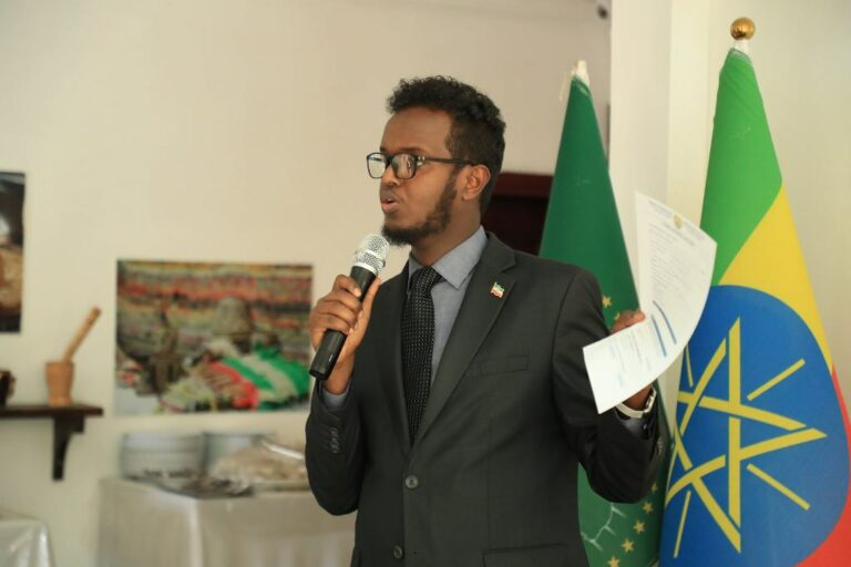 Danjire Barkhad Maxamuud Kaariye oo Faahfaahiyey Hawlaha Safaaradda Somaliland ee Ethiopia u qabato Bulshada