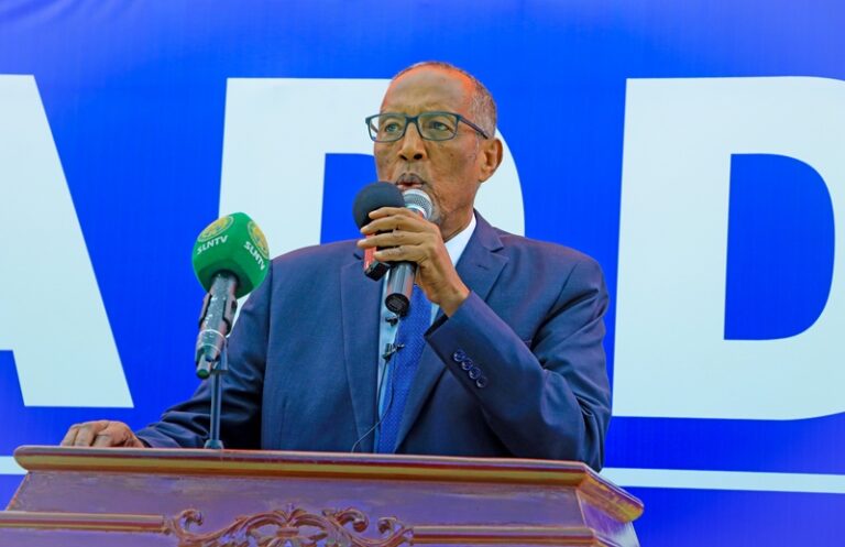 “Jaamacadaheennu waa inay ka Qayb-qaataan Xalka Dhibaatooyinka haysta Bulshada ee u baahan cilmi-baadhista” – Madaxweyne Biixi