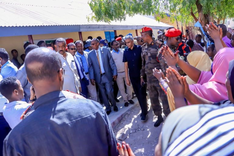 Madaxweynaha Somaliland oo kormeeray Degmooyinka Caasimadda oo diiwaangelintu ka socoto