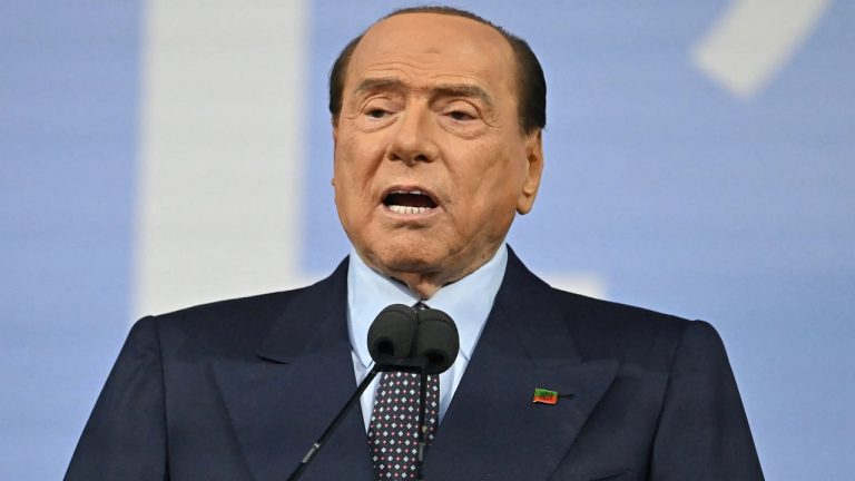 Ra’iisal waarihii hore ee Talyaaniga Silvio Berlusconi oo 86-jir Ku geeriyooday