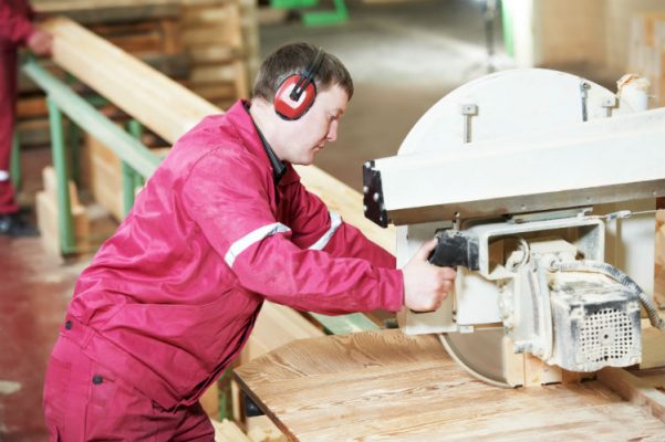 Reducer støj i industrien