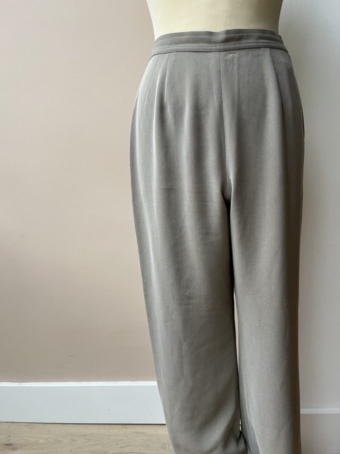 Fab vintage trousers, lovely material size 10