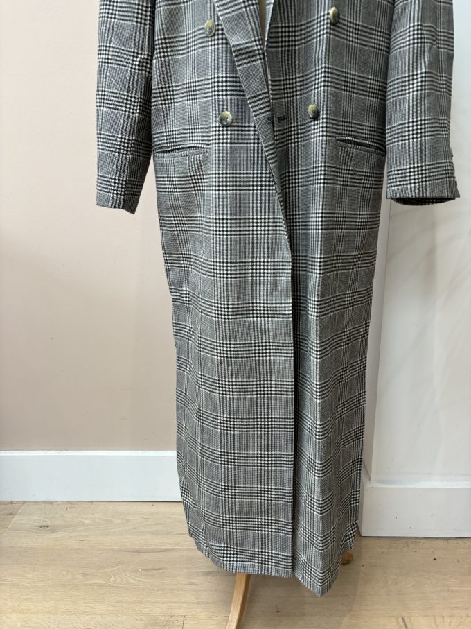 Stunning vintage long pure new wool coat size 10/12