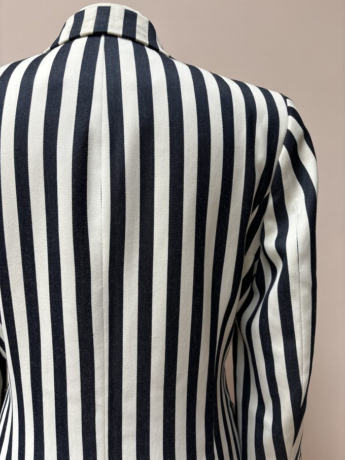 Stunning vintage striped blazer size 10/12