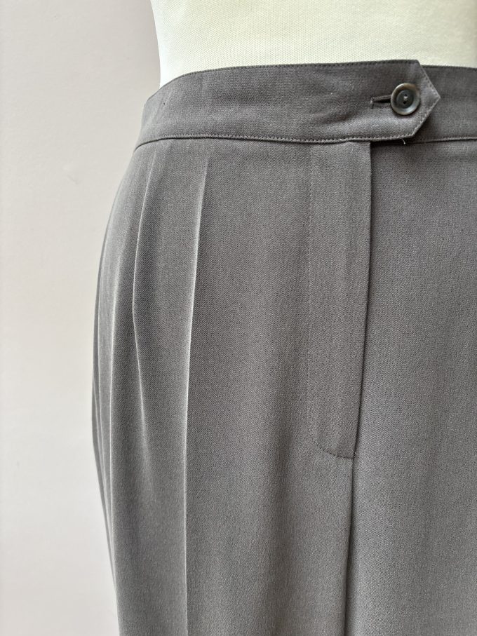 Gorgeous grey vintage trousers size 12