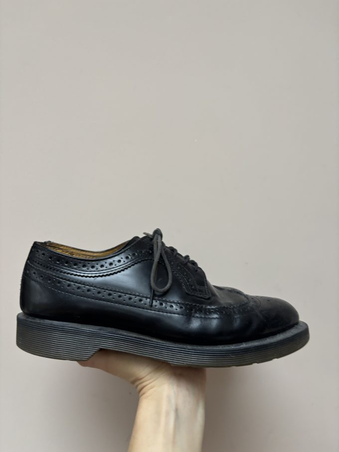 Fab black leather Doc Marten brogues size UK5