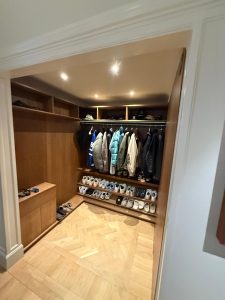 Walk in closet