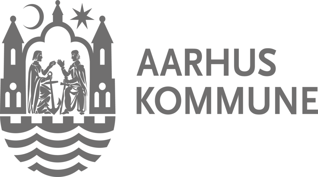 Aarhus K.Lys med graa tekst og hvid baggrund