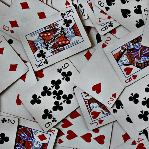 Pokerspel: Strategier, Regler och Tips för att Vinna