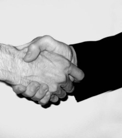 800px-Shake_hand