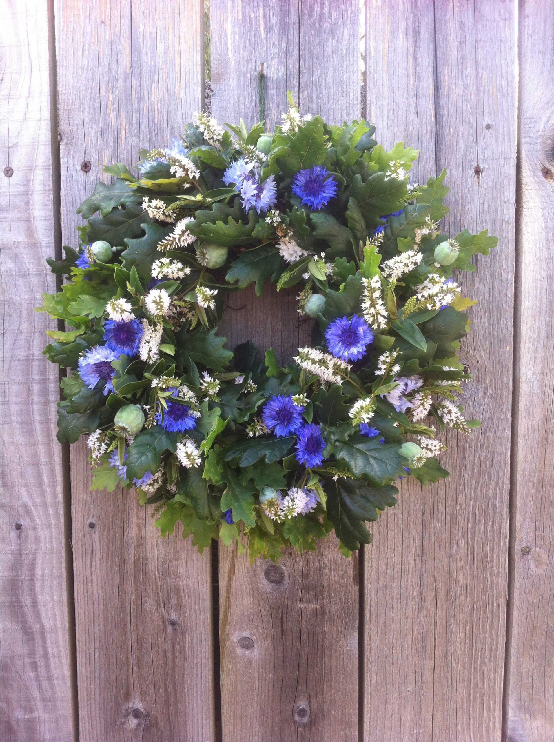 Summer wreath by Zanna from S P I N D L E in Dorset