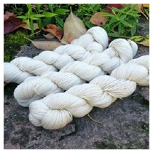 Semilla - økologisk garn - GOTS sertifisert - 100g - naturhvit og flott til farging
