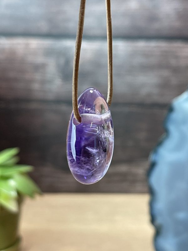 Alternative view of Amethyst gebohrt