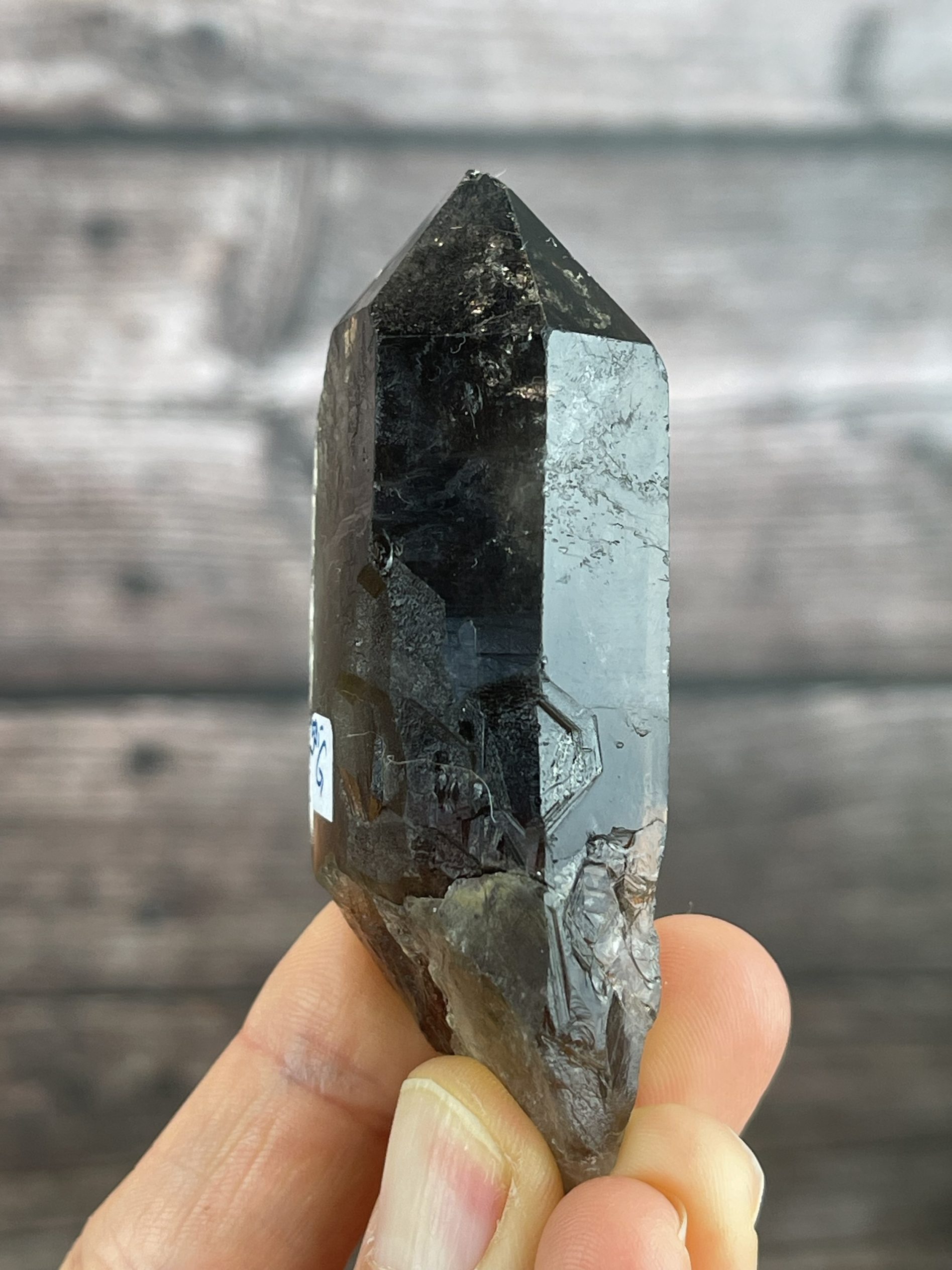 Lemurischer Rauchquarz mit Kraterformation