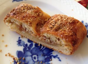 Stenses kringle, uhm siger alle der har smagt den :) Stenses kringle, uhm siger alle der har smagt den :)